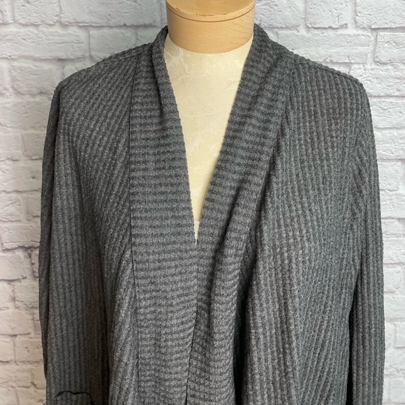 QVC Any Body Gray Ribbed Cardigan Size 1X - Picture 4 of 5
